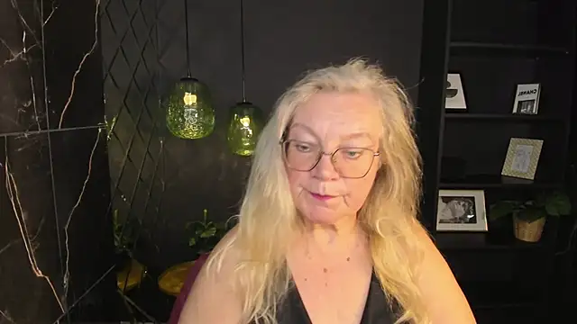 NataliMellow online show from 10-05-25, 01:20