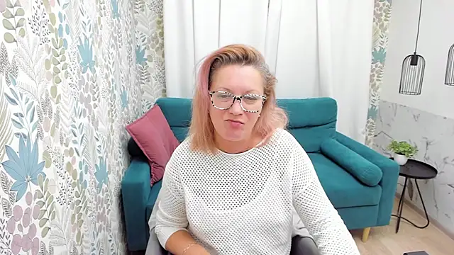 LeaPure online show from 12-16-24, 04:05