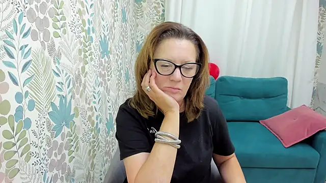 LeaPure online show from 09-13-25, 05:18