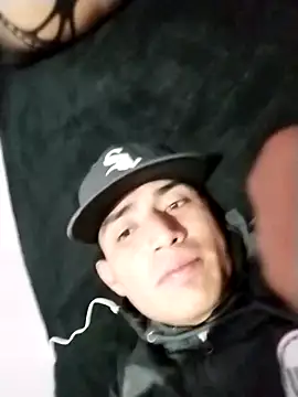 Snapshot of anonymo8976 chatting on 11-26-25, 11:44 anonymo8976 online show from 11-26-25, 11:44