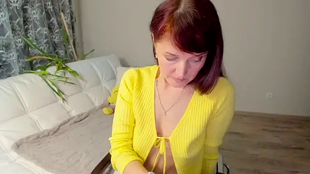 Snapshot of Fritha chatting on 01-24-25, 01:56 Fritha online show from 01-24-25, 01:56