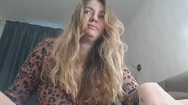 xxkristinaxx online show from 12-01-25, 08:52