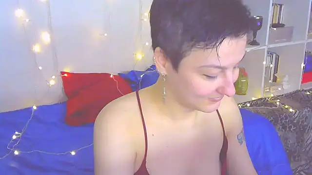 Snapshot of MartaBounty chatting on 12-25-24, 08:39 MartaBounty online show from 12-25-24, 08:39