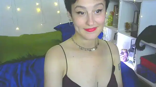 Snapshot of MartaBounty chatting on 09-10-25, 07:36 MartaBounty online show from 09-10-25, 07:36