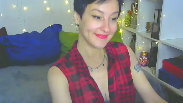 Snapshot of MartaBounty chatting on 09-14-25, 03:49 MartaBounty online show from 09-14-25, 03:49