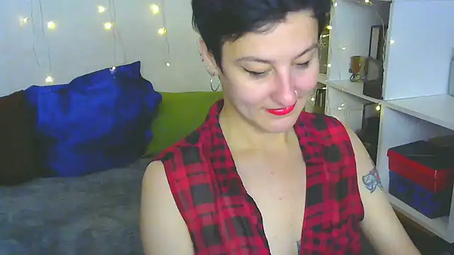 Snapshot of MartaBounty chatting on 09-14-25, 08:52 MartaBounty online show from 09-14-25, 08:52