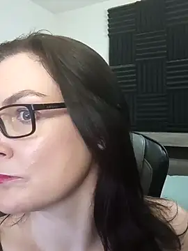 DesreRose online show from 04-27-26, 08:29