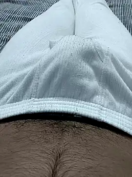 Babyucum4me online show from 12-15-25, 04:44