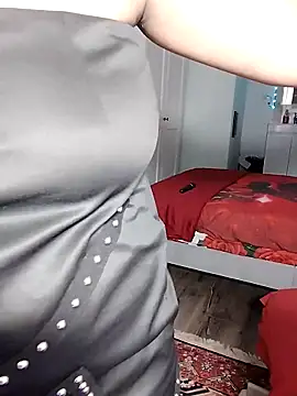 Snapshot of HotSpicyGujju chatting on 02-22-25, 07:47 HotSpicyGujju online show from 02-22-25, 07:47