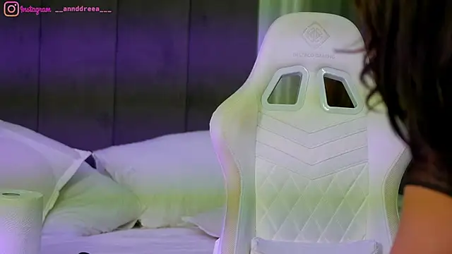 Snapshot of perfectt33n chatting on 10-25-25, 05:08 perfectt33n online show from 10-25-25, 05:08