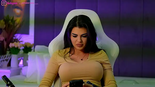 Snapshot of perfectt33n chatting on 11-22-25, 04:50 perfectt33n online show from 11-22-25, 04:50