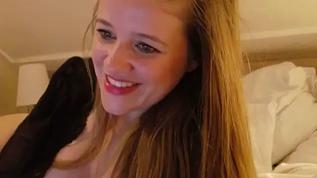 Neonstar online show from 03-18-25, 06:59