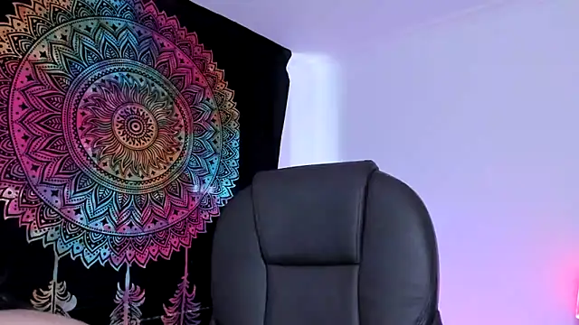 Snapshot of HazelKush chatting on 02-02-25, 10:06 HazelKush online show from 02-02-25, 10:06