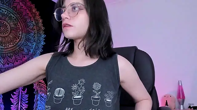 Snapshot of HazelKush chatting on 03-20-25, 01:35 HazelKush online show from 03-20-25, 01:35