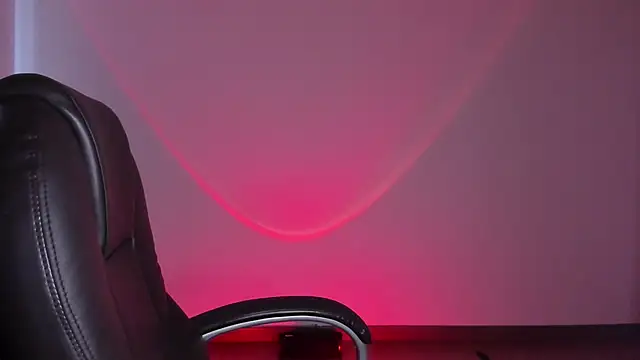 Snapshot of HazelKush chatting on 09-25-25, 04:54 HazelKush online show from 09-25-25, 04:54