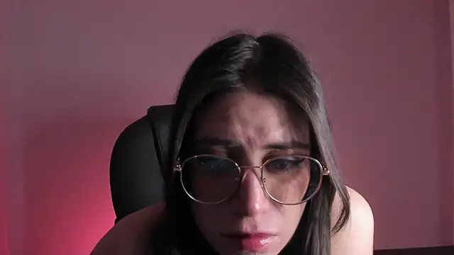 Snapshot of HazelKush chatting on 10-09-25, 07:23 HazelKush online show from 10-09-25, 07:23