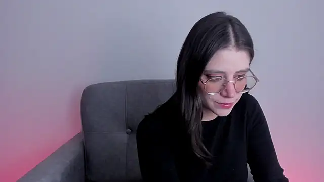 Snapshot of HazelKush chatting on 11-25-25, 09:59 HazelKush online show from 11-25-25, 09:59