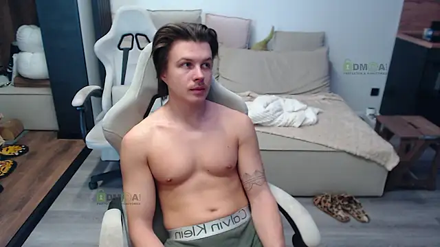 Snapshot of Sunny-Girl1 chatting on 02-05-26, 08:19 Sunny-Girl1 online show from 02-05-26, 08:19