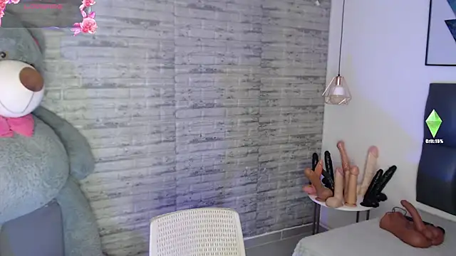 Snapshot of TinnaCobb chatting on 02-28-26, 12:06 TinnaCobb online show from 02-28-26, 12:06