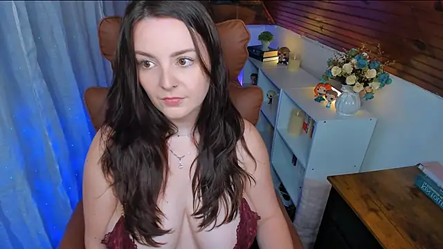 Snapshot of ErinMarshall chatting on 09-17-25, 02:19 ErinMarshall online show from 09-17-25, 02:19