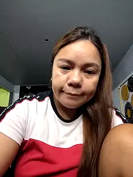 Snapshot of ambersmile chatting on 02-02-25, 10:06 ambersmile online show from 02-02-25, 10:06
