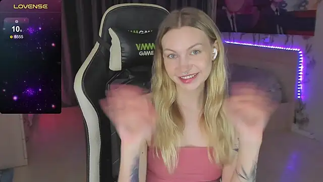 BiMolly online show from 03-12-25, 11:12