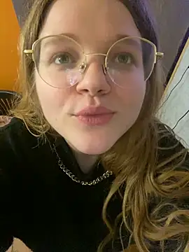 -MimmiLissa- online show from 10-26-25, 02:01