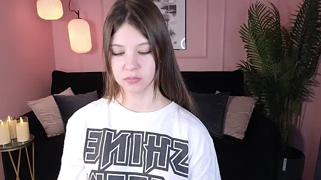 ElizaMild online show from 12-26-24, 04:47