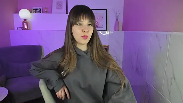 ElizaMild online show from 03-04-25, 07:43