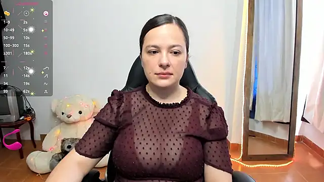 angelaagomez online show from 10-04-25, 05:00