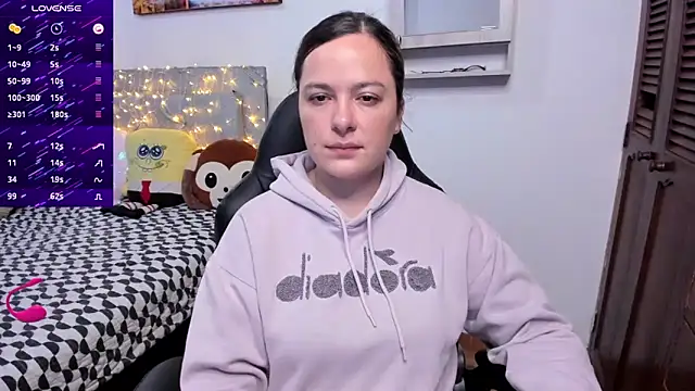 angelaagomez online show from 10-16-25, 05:58