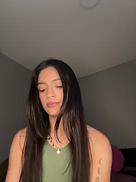 Snapshot of Sammy_pink chatting on 12-30-24, 11:38 Sammy pink online show from 12-30-24, 11:38