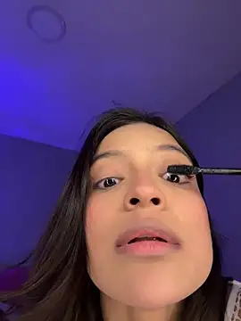 Snapshot of Sammy_pink chatting on 02-16-25, 10:43 Sammy pink online show from 02-16-25, 10:43