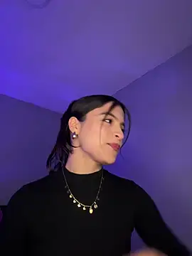 Snapshot of Sammy_pink chatting on 02-23-25, 12:19 Sammy pink online show from 02-23-25, 12:19