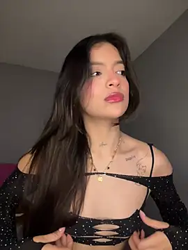 Snapshot of Sammy_pink chatting on 03-02-25, 04:50 Sammy pink online show from 03-02-25, 04:50