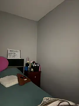 Snapshot of Sammy_pink chatting on 03-08-25, 03:50 Sammy pink online show from 03-08-25, 03:50