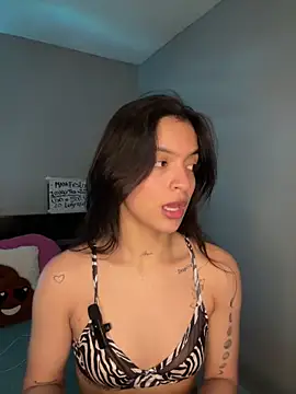 Snapshot of Sammy_pink chatting on 03-13-25, 04:38 Sammy pink online show from 03-13-25, 04:38