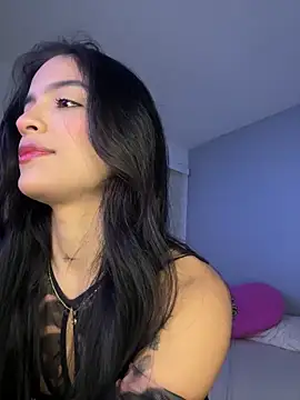 Snapshot of Sammy_pink chatting on 10-12-25, 01:15 Sammy pink online show from 10-12-25, 01:15