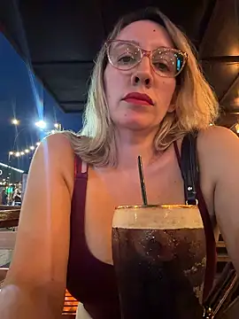 Snapshot of Gatitacarlita chatting on 01-07-26, 11:07 Gatitacarlita online show from 01-07-26, 11:07