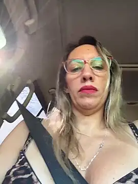 Snapshot of Gatitacarlita chatting on 02-23-26, 12:24 Gatitacarlita online show from 02-23-26, 12:24