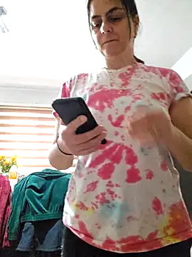 IsabelleCraft online show from 01-17-26, 09:36