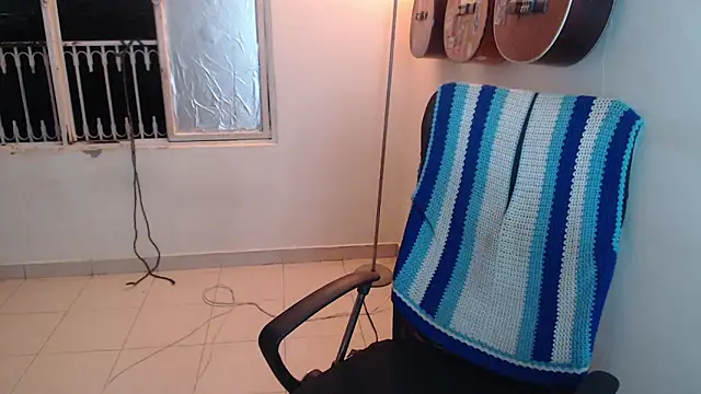 Smoke trip Alicia online show from 11-05-25, 03:17