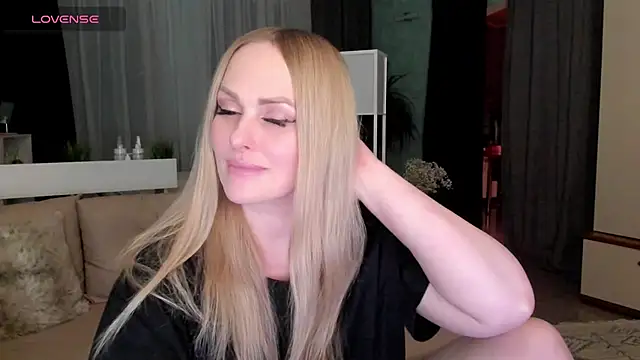 Libby Nora online show from 02-05-25, 03:52