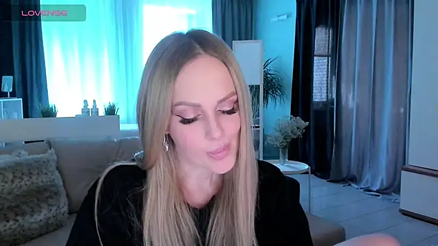 Libby Nora online show from 02-28-25, 12:52