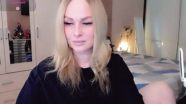 Snapshot of Libby_Nora chatting on 01-06-26, 10:41 Libby Nora online show from 01-06-26, 10:41