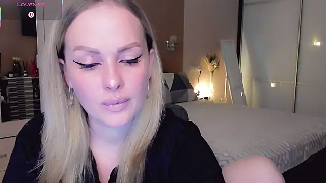 Snapshot of Libby_Nora chatting on 02-27-26, 09:20 Libby Nora online show from 02-27-26, 09:20