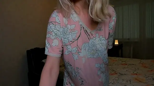 Snapshot of Anastasiagate chatting on 02-09-25, 01:25 Anastasiagate online show from 02-09-25, 01:25