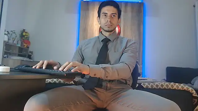 Andrew 4  online show from 09-13-25, 03:50