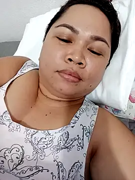 XXLorie 02 online show from 10-29-25, 02:03