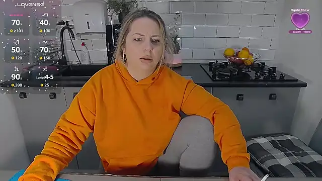 Snapshot of erikaerika chatting on 02-16-26, 12:01 erikaerika online show from 02-16-26, 12:01